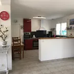 Holiday home Maison Charmante En Normandie Montivilliers
